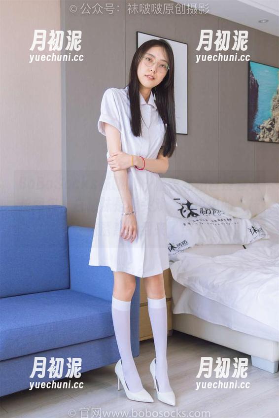 BoBoSocks袜啵啵-稚予 BoBoSocks袜啵啵 - 稚予私拍首度尝试长图包,白棉袜是重头戏,传说中的“袜袜诱惑”到来了!