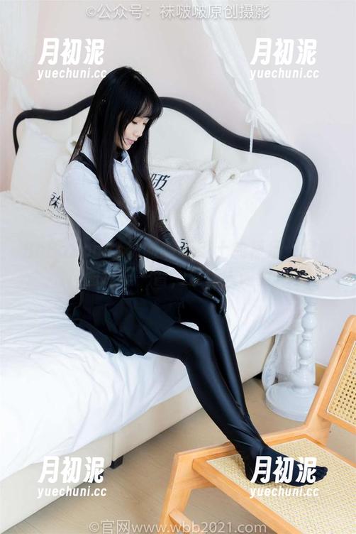 BoBoSocks袜啵啵 - 芝士的裸足：只需图包里一瞥，便让人词穷
