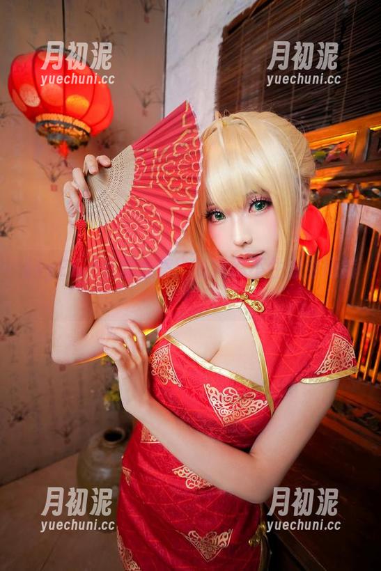 ElyEE子 ElyEE子长腿合集:看完忍不住想穿短裤!