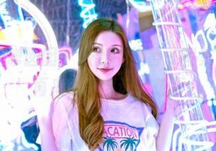 Feilin嗲囡囡 - 最新的桃香子图集，套装再来，真会让人想歪