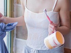 GIRLT果团网 - 陈雅漫校服精选套图：穿越学堂，黑板上的公式都秒变成了模特小故事！