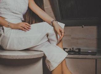 GIRLT果团网 - 喔，黄歆苑的浴室私拍原图，真的是要人命的一种美！