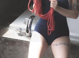 不说了，Hizzy(히지)的“SelfSatisfaction”写真，看完只剩嫉妒。