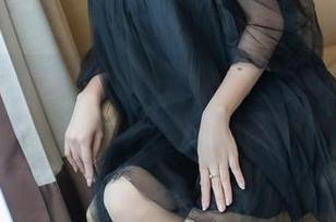 IMiss爱蜜社 - 女王的日常：萌琪琪Irene图集，礼帽和懒散完美结合！