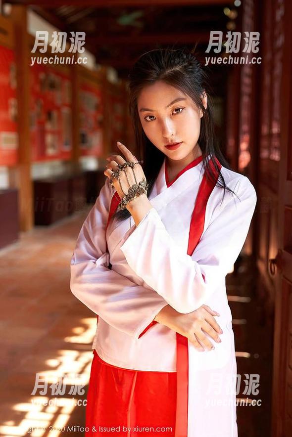 MiiTao蜜桃社-王静瑶 MiiTao蜜桃社 - 高清之下的泳装,王静瑶吃的哪一套?