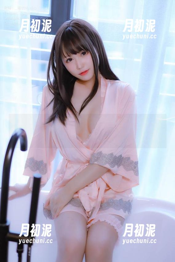 Nyako喵子 看!Nyako喵子如何在校园高清图册里变身“校园女神”。
