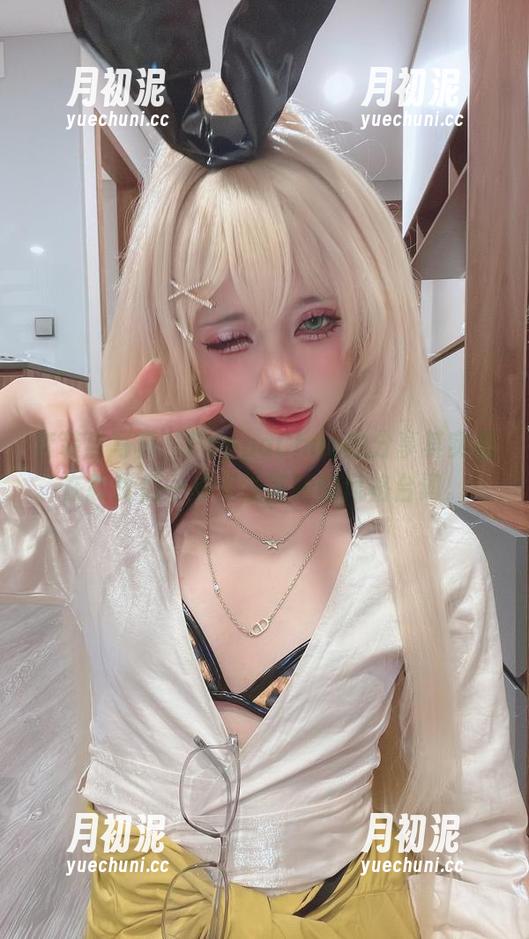 套装与写真，PoppaChan的分享其实是在教我们一些无法言喻的风格台词。