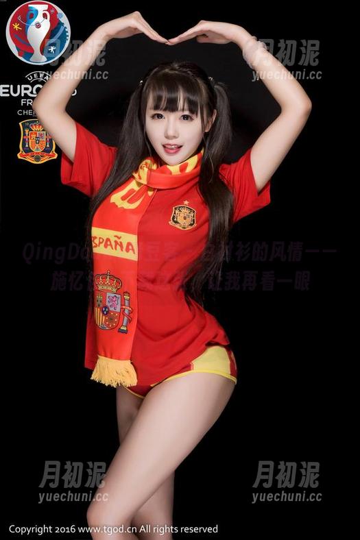 QingDouKe青豆客 - 白衬衫的风情——施忆佳，下载这张，让我再看一眼