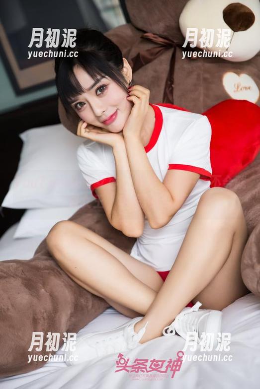 TouTiao头条女神-李思彤 TouTiao头条女神 - 照片里她一言不合就成女王,李思彤你赢了