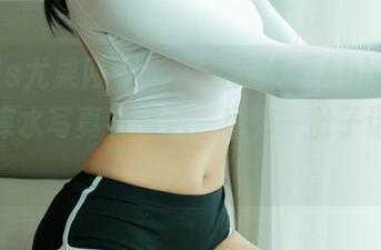 UGirls尤果网 - 哑巴吃黄连，Abby金金的死库水写真有图包，也有一肚子话想说！