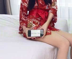 Xiuren秀人网 - 黑丝美腿，空乘制服，Cris_卓娅祺发光的瞬间存档