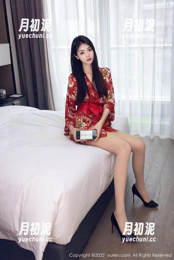 Xiuren秀人网-Cris_卓娅祺 Xiuren秀人网 - 黑丝美腿,空乘制服,Cris_卓娅祺发光的瞬间存档