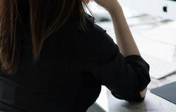 Xiuren秀人网 - 如果护士都能这样，Jennifer小若的原图福利不过于夸张吧？