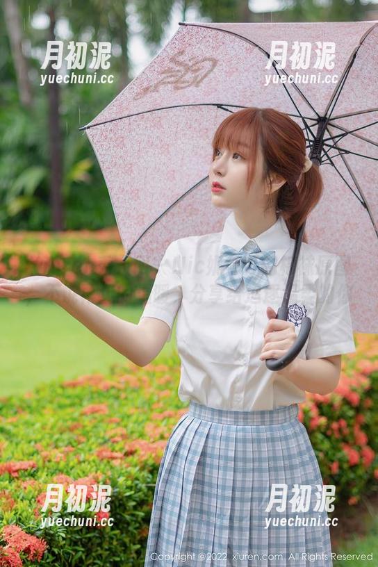 Xiuren秀人网 - Nic妮可可的棉袜原图，不说再见的温暖，分享给追逐温柔的你