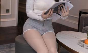 Xiuren秀人网 - ＤＩＹ厨娘：小魔女奈奈的独特合集，拒绝无聊