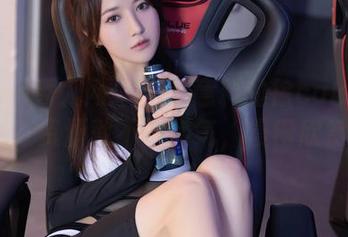 Xiuren秀人网 - 出乎意料的徐cake和她的JK？资源就不要客气，慢慢欣赏吧！