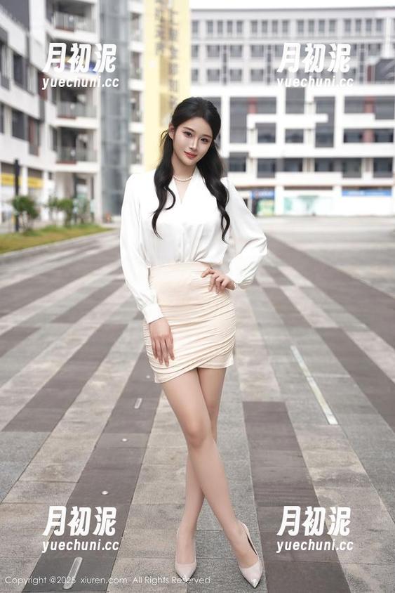 Xiuren秀人网 - 这不是在看写真，是在欣赏林文文的礼服“摆pose大会”！