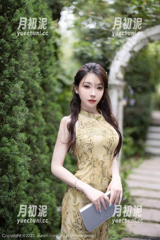 Xiuren秀人网-白白Alina Xiuren秀人网 - 日常白白Alina的滑稽趣事:图集和资源,槽点满满!