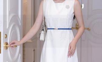 Xiuren秀人网 - 郑颖姗Bev：这位护士，竟然如此会拍美图，真让人难以抵挡。