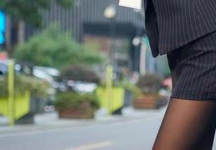 YouMi尤蜜荟 - 啊，来了来了！合法萝莉的御姐写真集更新，俩字，冲呀！