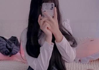 二阶堂宅绘子的娓娓道来，原图里的少女比我妈年轻多了