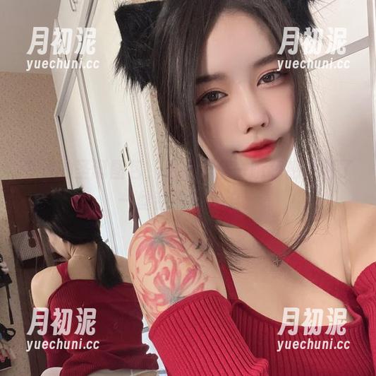 今汐 今汐的圣诞图包,更新的那一瞬我感受到了一丝甜蜜的窘迫。