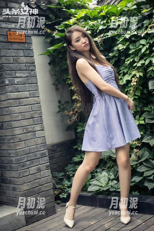 头条女神-温心怡 头条女神 - 温心怡倾情推出,作品“姐姐”,对你完全免费!就像喝水一样~