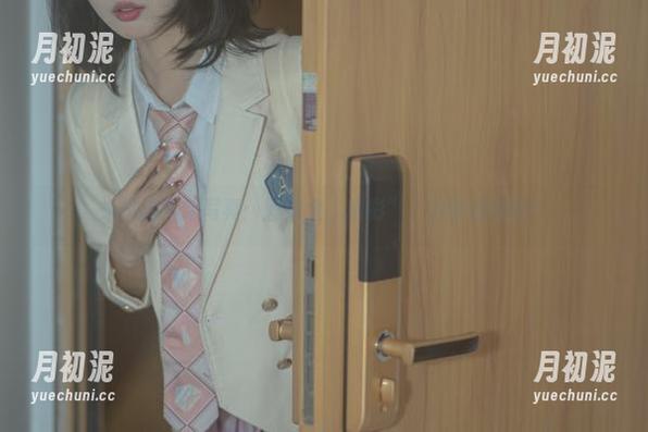 奶桃桃 奶桃桃最新写真:剧情太“精彩”,定制感爆棚!
