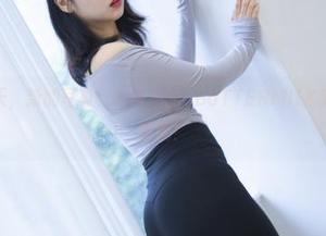 “新的一天，新的写真，宋哈娜的BBUTTERMILK我怎能不关注呢！