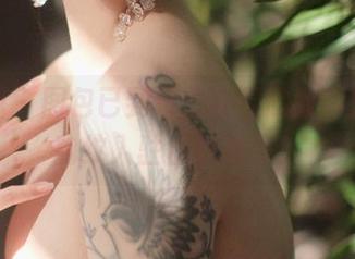 微密圈 - 图包已到位，宋昱欣教你如何用豹纹入驻丛林社交！