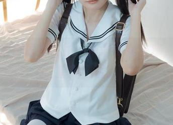 白丝米色短裙在线：所谓少女秩序，终究暗藏玄机。