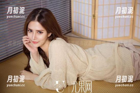 尤果网 - 纯小希在无圣光下的完美秘书状态，图集里总让人寻思。