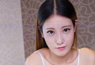尤物馆 - 这里有Cris_卓娅祺的泳装美图，做好心理准备吧，照片会让你感到微妙的羡慕。