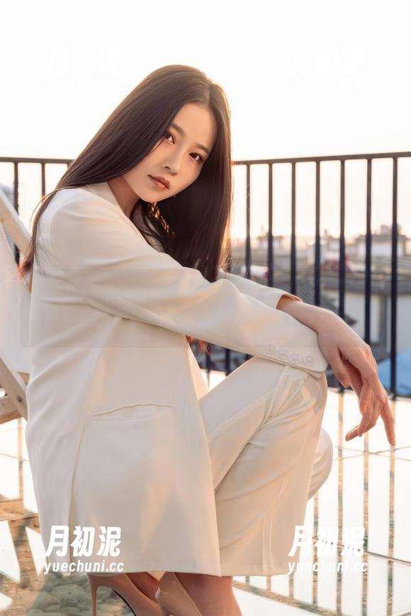 年年Nnian 年年Nnian的清纯美图合集:眼睛要跟上,别让你的心意外跌倒!