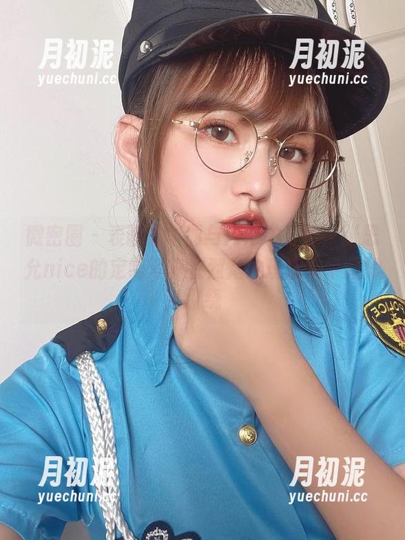 张思允nice 微密圈 - 表面的华丽与内心的狂热,张思允nice的定制写真在烈焰玫瑰房车中烟雾缭绕