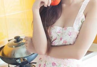 推女神 - 这就是真实的歆小兔chobits私拍：泳衣比阳光还亮