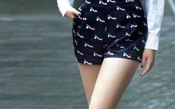 推女郎 - 李丽莎再次上线，死库水写真中的资源，勾勒出心底的小泡泡。