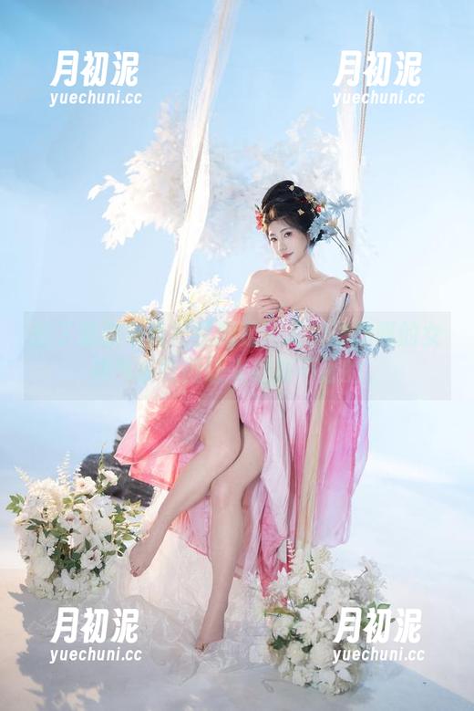拍了最新写真？星澜是澜澜叫澜妹呀的女神气质真挺让人捉摸不透的。