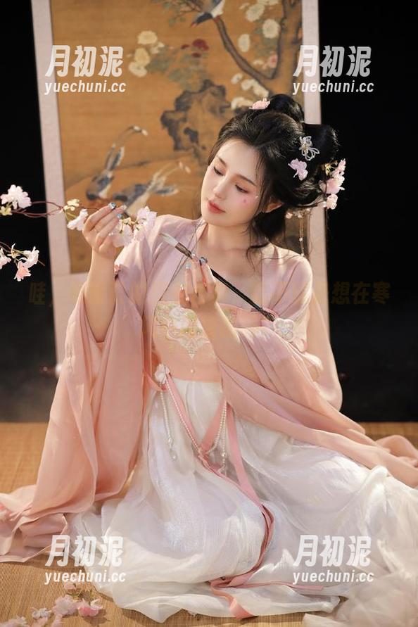 哇，桃暖酱的皮衣合集，这不就是想在寒风中闪耀的吗？