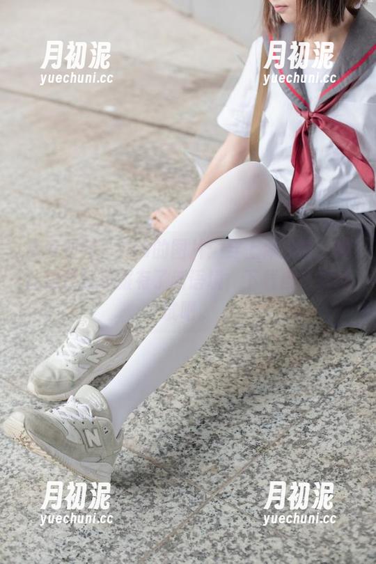 森萝财团-Sia 森萝财团 - Sia的图片:穿上体操服,她让这件运动服有了新语境,下载自己来试试吧。