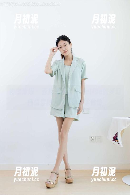 物恋传媒-elise 物恋传媒 - 丢掉光环,只剩elise的梦幻纯情套图:我开始想学恰恰