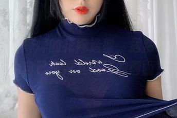 图册里白烨烨的花嫁造型，居然让我误以为自己在婚礼现场的画面！