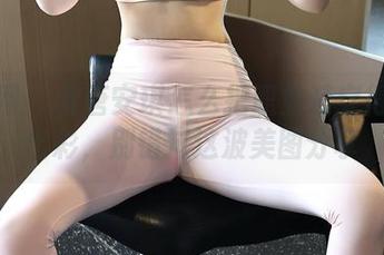 秀人网 - 看唐安琪怎么把职业装穿得那么出彩，别错过这波美图分享
