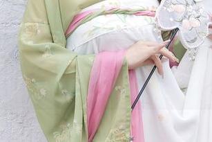秀人网 - 白裙作品合集，徐莉芝Booty的每一帧都让人想偷看