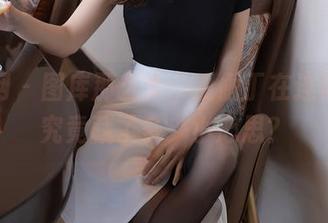秀人网 - 图库那么大，王俪丁在连体衣里究竟藏了多少小心思？