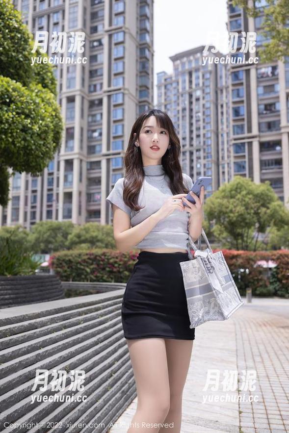 秀人网-考拉Koala 秀人网 - 考拉Koala宇宙里校服的图片合集:每天一课都是走秀!