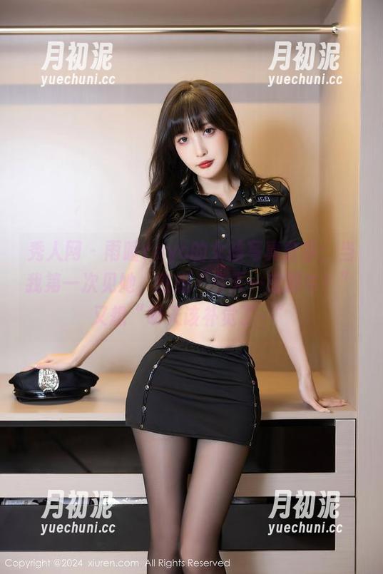 秀人网 - 雨瞳Yoyo的女孩写真分享：当我第一次见她，在想“今天一定要牛！”又想“明天该补觉了…”