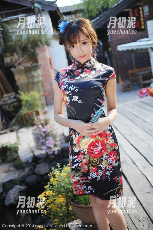美媛馆 - 不会吧，Manuela玛鲁娜的制服美图更新得让人眼前一亮！