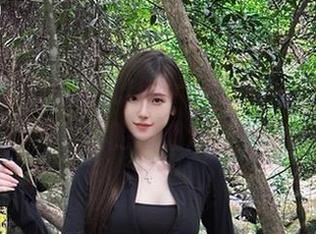 无圣光下，腐团儿Ikaros的纯白容颜和奇怪的内心戏。