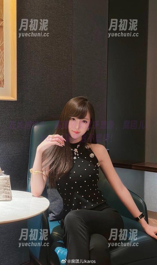 腐团儿Ikaros 在线抱奶牛,高清效果超乎想象,腐团儿Ikaros果然名不虚传!
